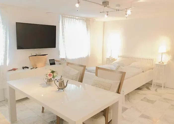 F10 Apartments Roth