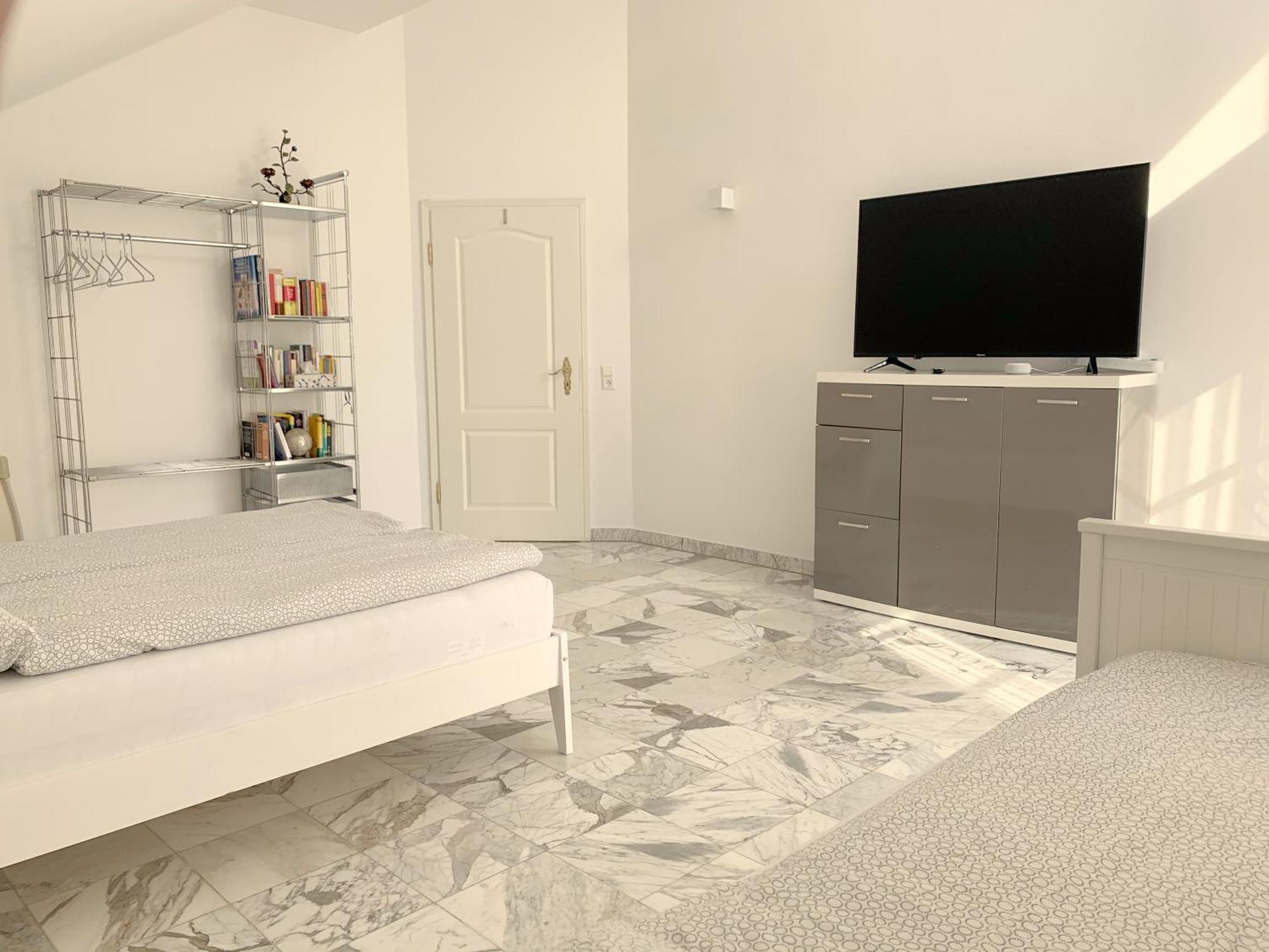 F10 Roth Appartement *