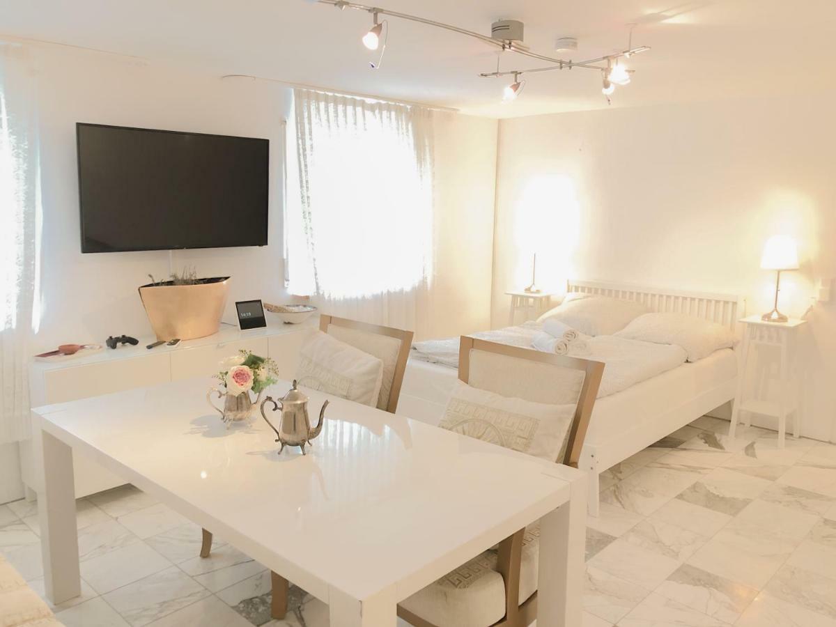 F10 Roth Appartement *